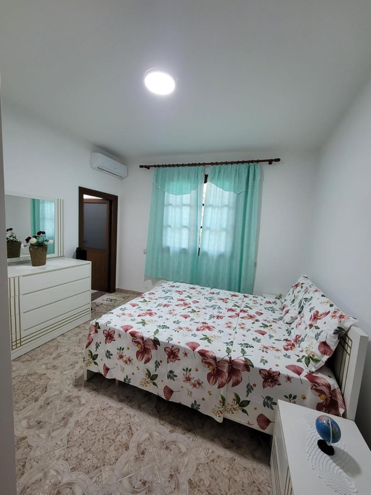 Private Room On A Shared Apartament Near Durres Beach Exterior foto