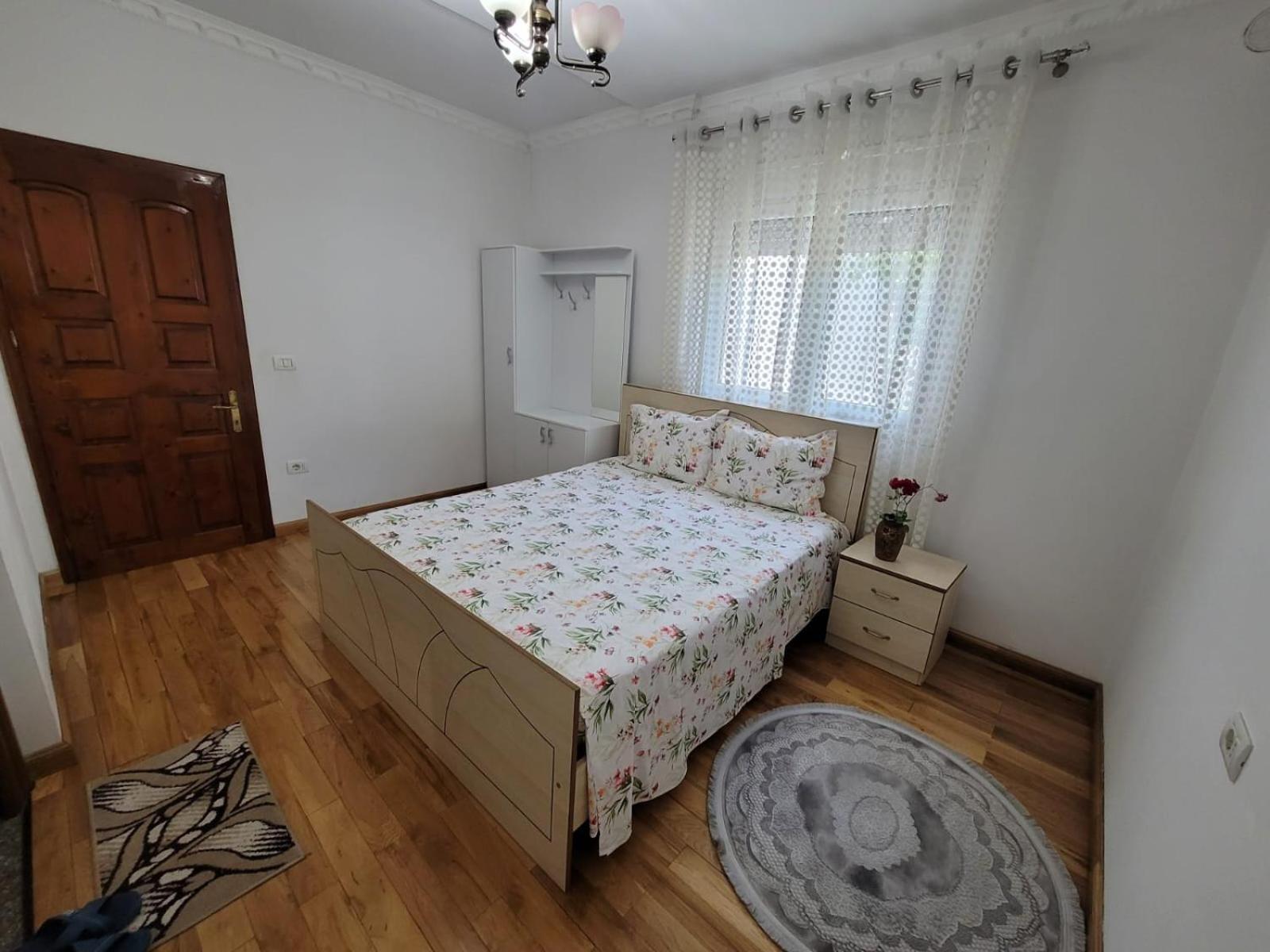 Private Room On A Shared Apartament Near Durres Beach Exterior foto