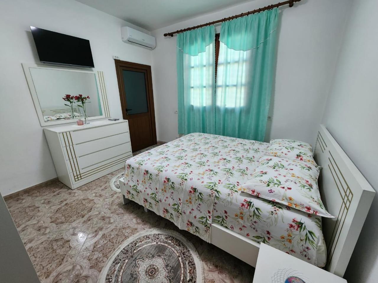 Private Room On A Shared Apartament Near Durres Beach Exterior foto